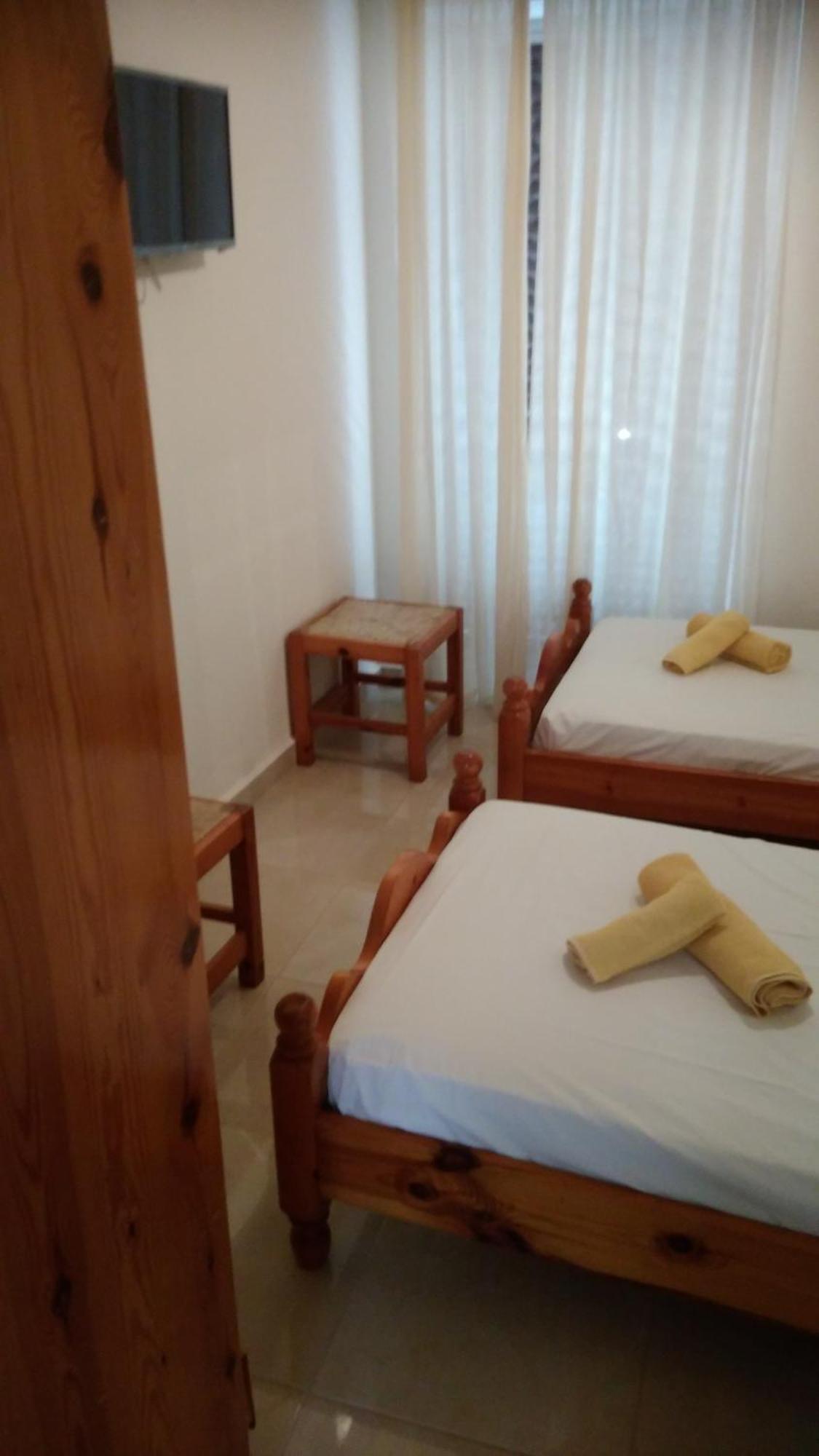 Mina Apartments Karpathos Town  Exterior photo