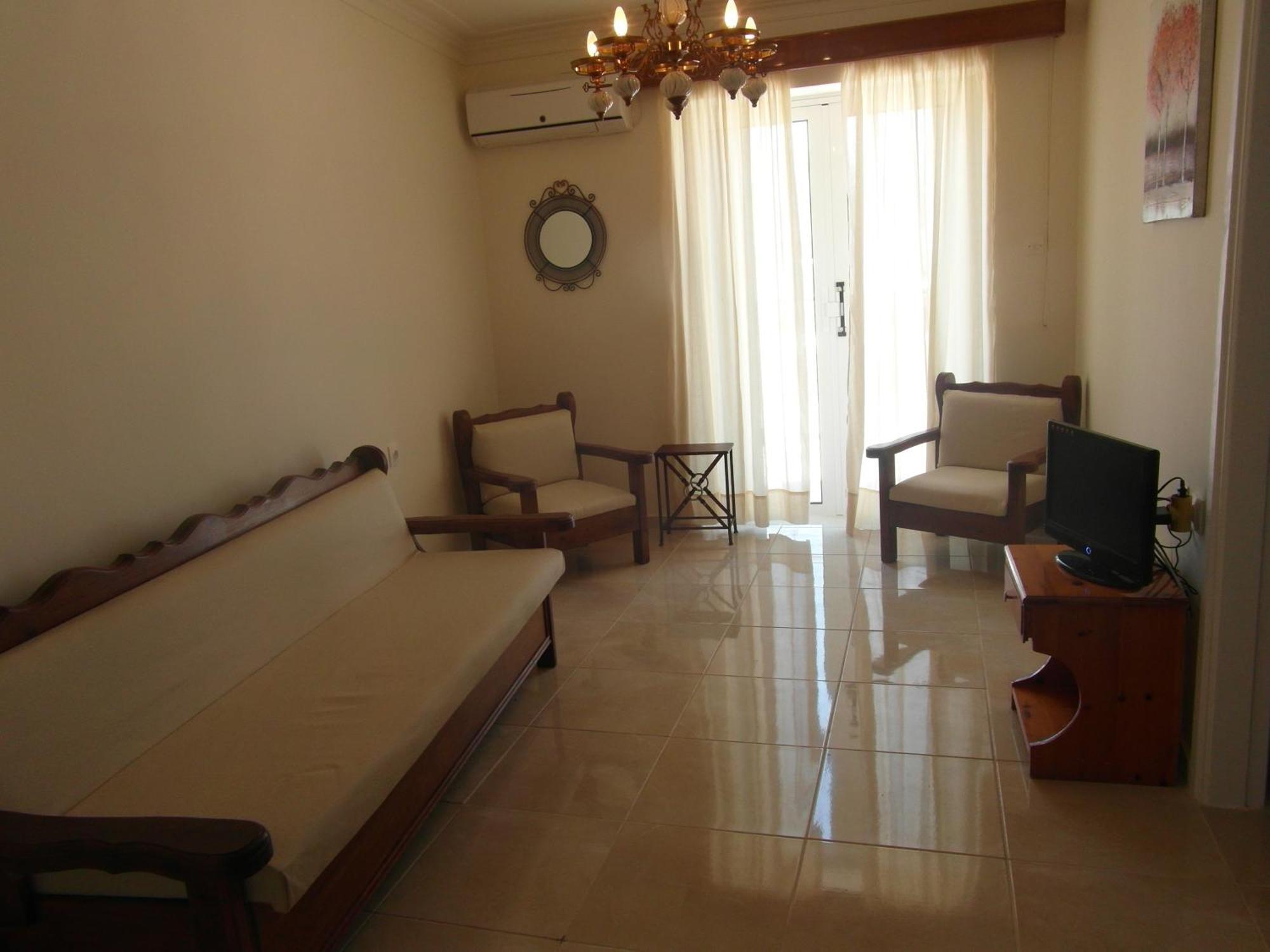 Mina Apartments Karpathos Town  Room photo